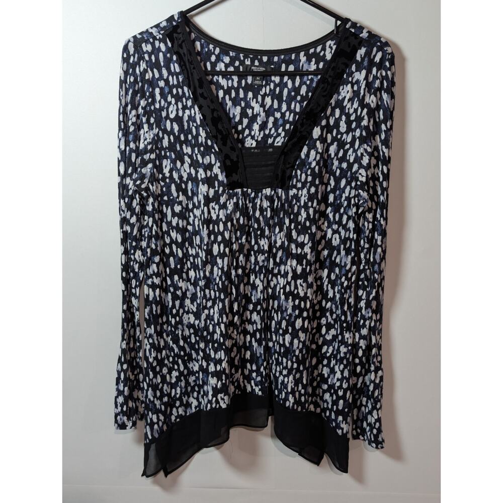 Simply Vera Wang Shirt Tunic Women's Size Medium Black Blue Artsy Animal Print